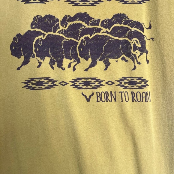 Vexil Mustard Buffalo Western Graphic Tee Size Small - Picture 2 of 5